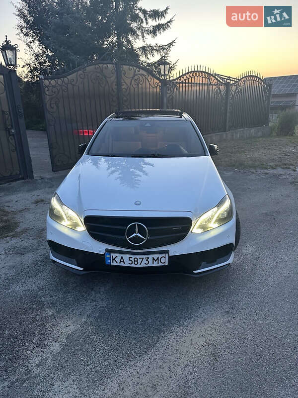 Седан Mercedes-Benz E-Class 2013 в Киеве