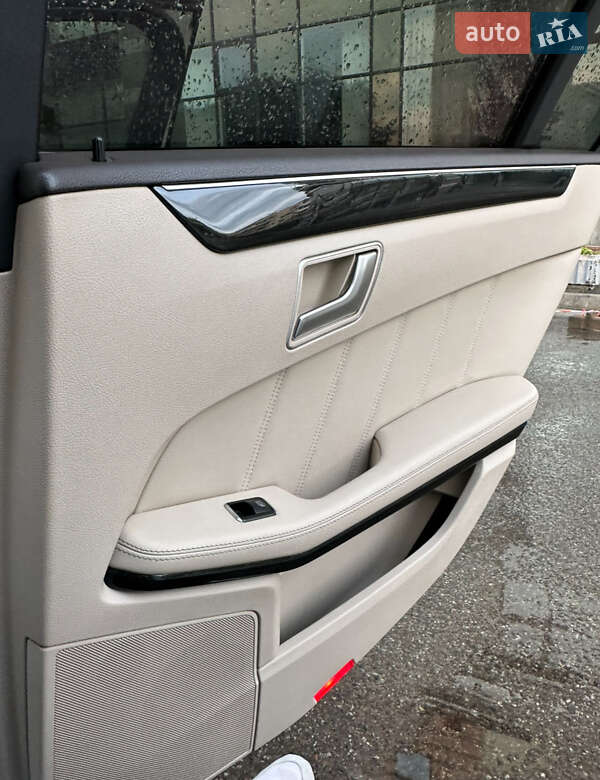 Седан Mercedes-Benz E-Class 2013 в Киеве
