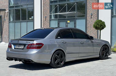 Седан Mercedes-Benz E-Class 2009 в 