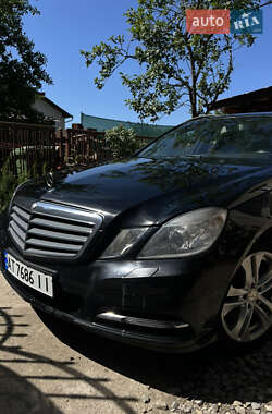 Универсал Mercedes-Benz E-Class 2012 в Ивано-Франковске