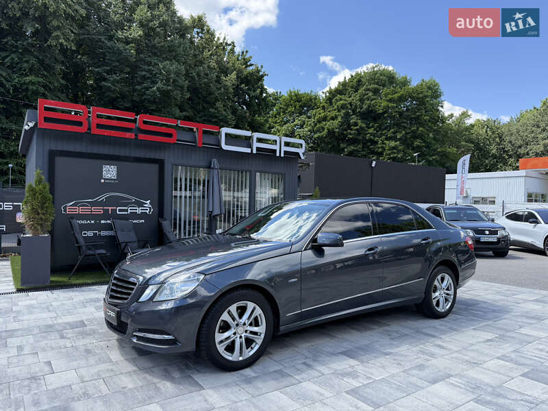 Mercedes-Benz E-Class 2011