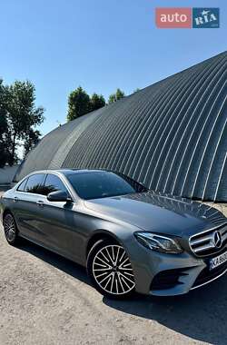Седан Mercedes-Benz E-Class 2016 в Киеве