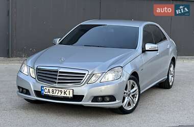 Седан Mercedes-Benz E-Class 2011 в Киеве