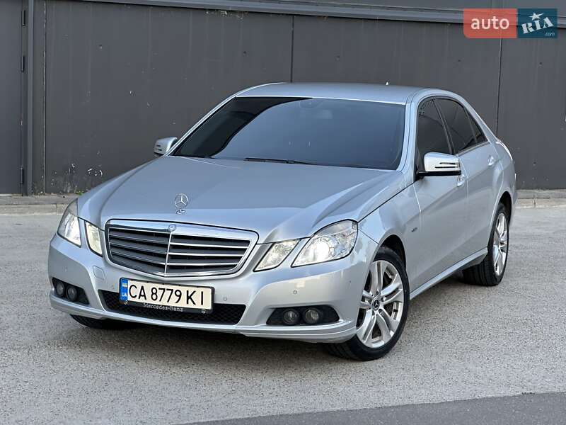 Mercedes-Benz E-Class 2011