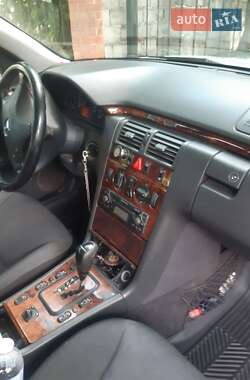 Універсал Mercedes-Benz E-Class 2000 в 