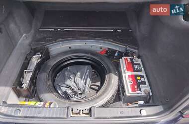 Седан Mercedes-Benz E-Class 2002 в Черновцах