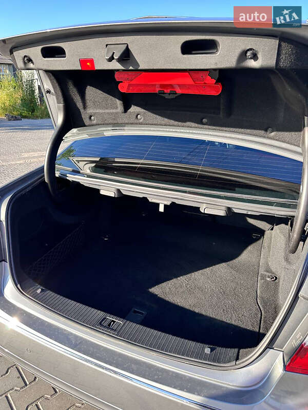 Седан Mercedes-Benz E-Class 2009 в Хмельницком