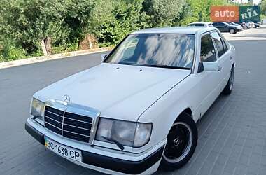 Седан Mercedes-Benz E-Class 1987 в Рівному
