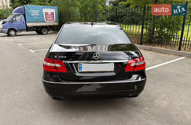 Седан Mercedes-Benz E-Class 2012 в 