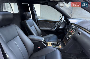 Катафалк Mercedes-Benz E-Class 2001 в 