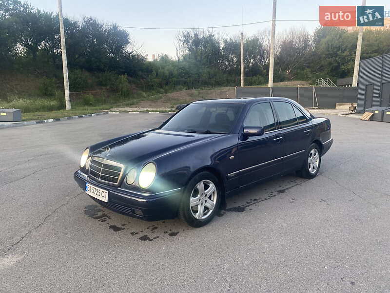 Mercedes-Benz E-Class 1995