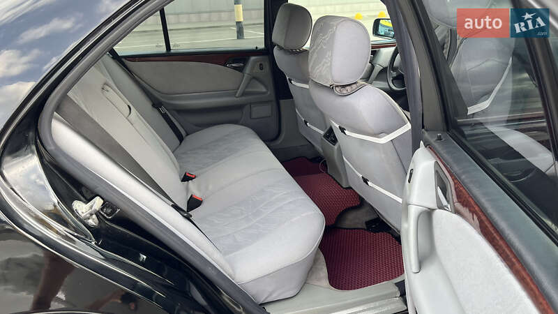 Седан Mercedes-Benz E-Class 1997 в Киеве