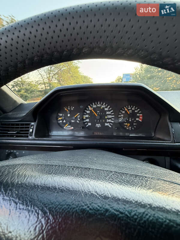 Купе Mercedes-Benz E-Class 1989 в Одесі