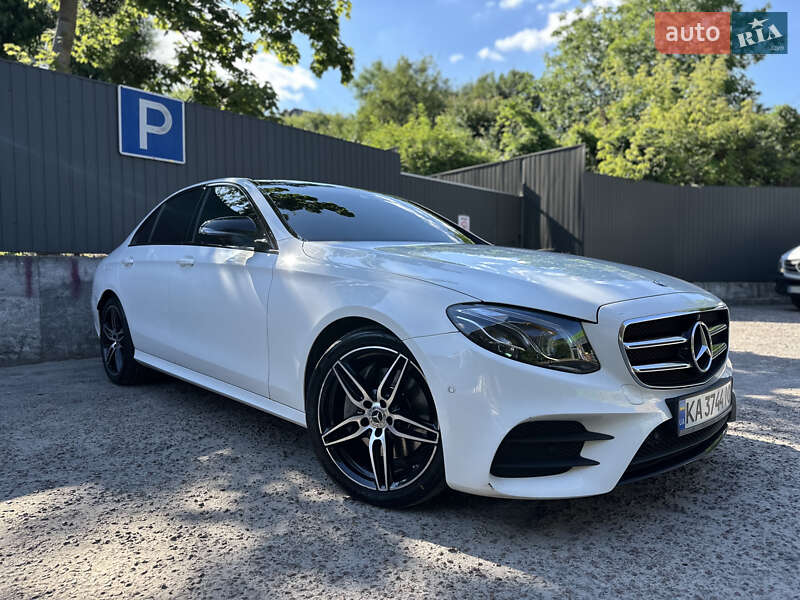 Седан Mercedes-Benz E-Class 2019 в Киеве