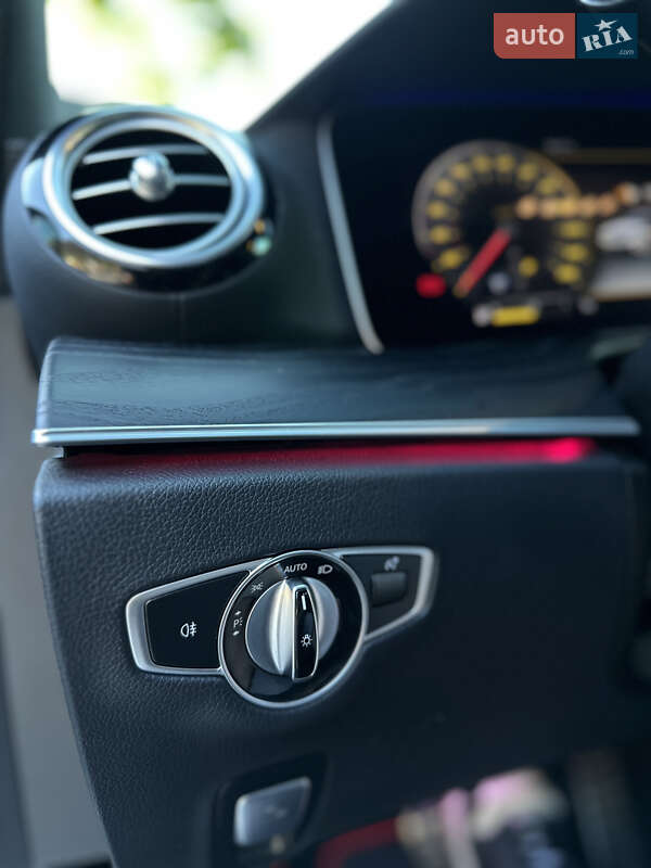 Седан Mercedes-Benz E-Class 2019 в Киеве
