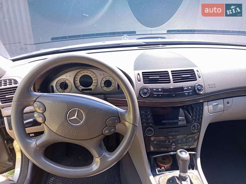 Седан Mercedes-Benz E-Class 2008 в Харкові