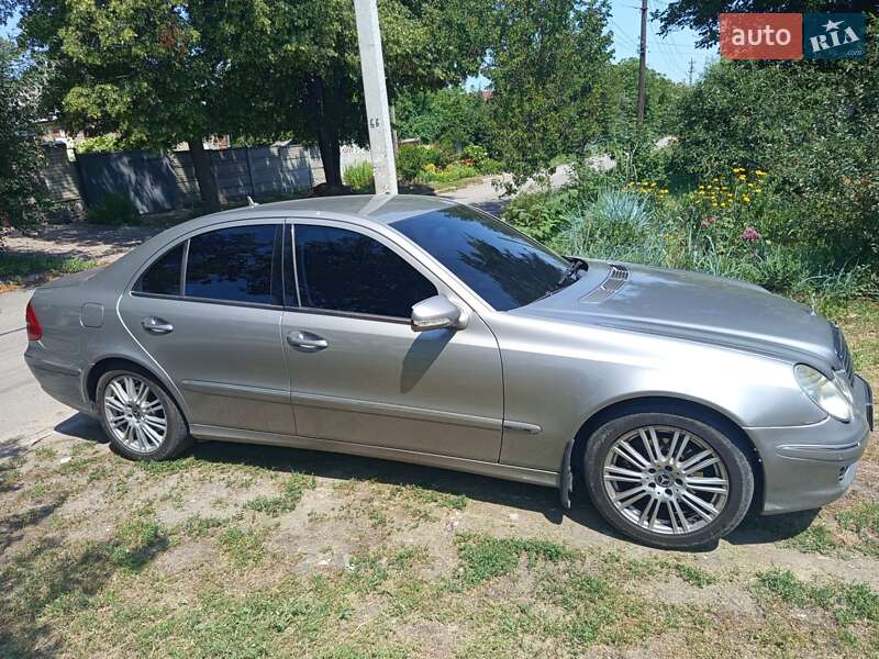Седан Mercedes-Benz E-Class 2008 в Харкові