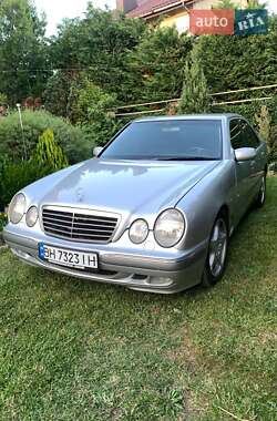 Седан Mercedes-Benz E-Class 2000 в Одессе
