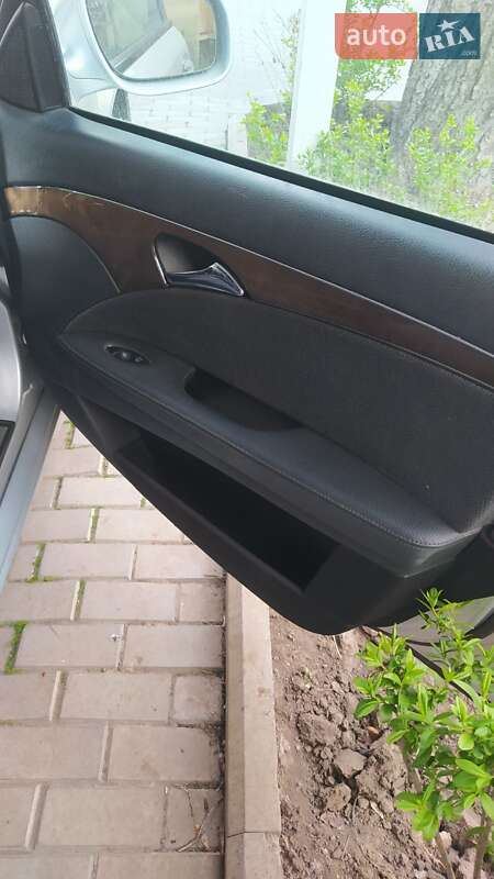 Седан Mercedes-Benz E-Class 2008 в Одессе