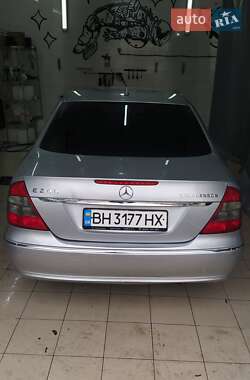 Седан Mercedes-Benz E-Class 2008 в 