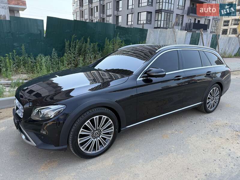 Универсал Mercedes-Benz E-Class 2018 в Киеве