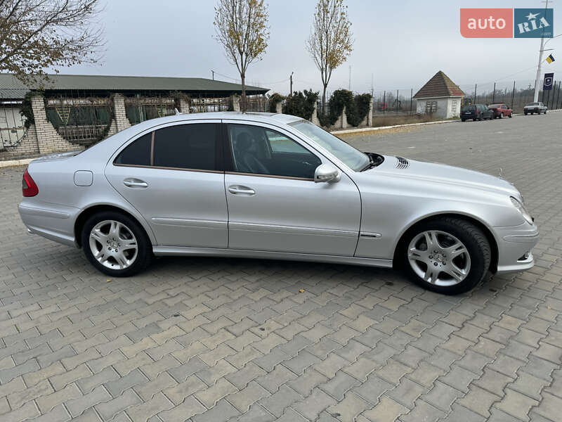 Седан Mercedes-Benz E-Class 2007 в Измаиле