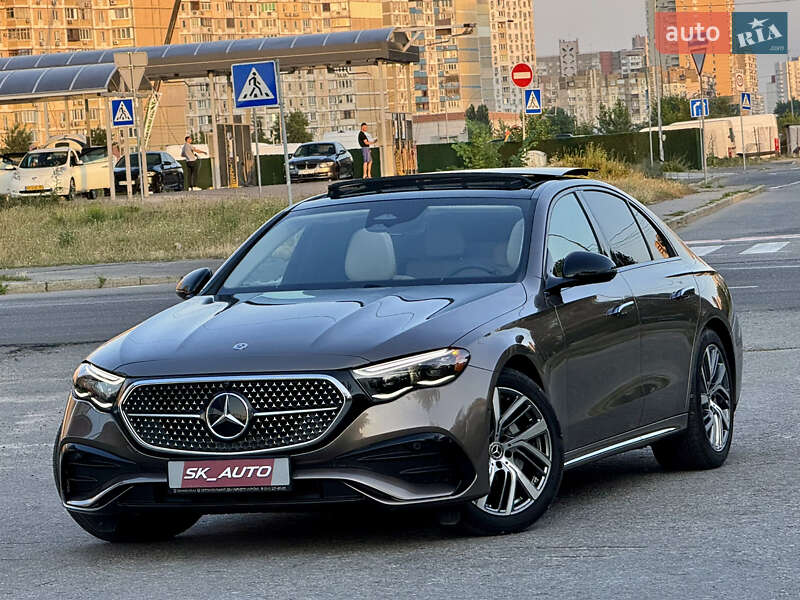 Седан Mercedes-Benz E-Class 2024 в Киеве