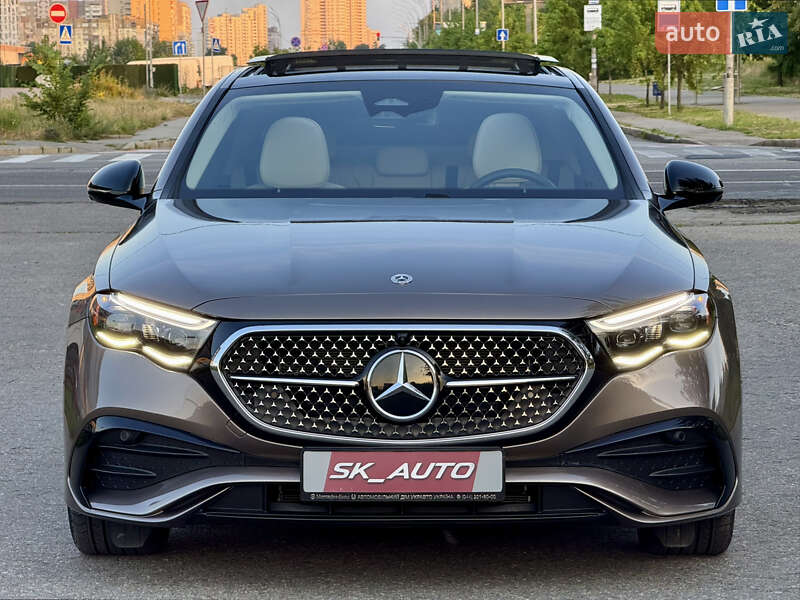 Седан Mercedes-Benz E-Class 2024 в Киеве