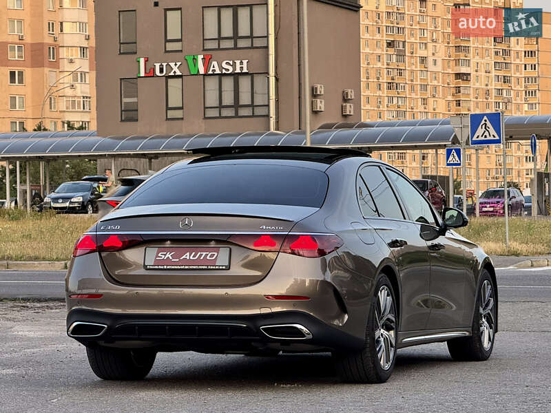 Седан Mercedes-Benz E-Class 2024 в Киеве