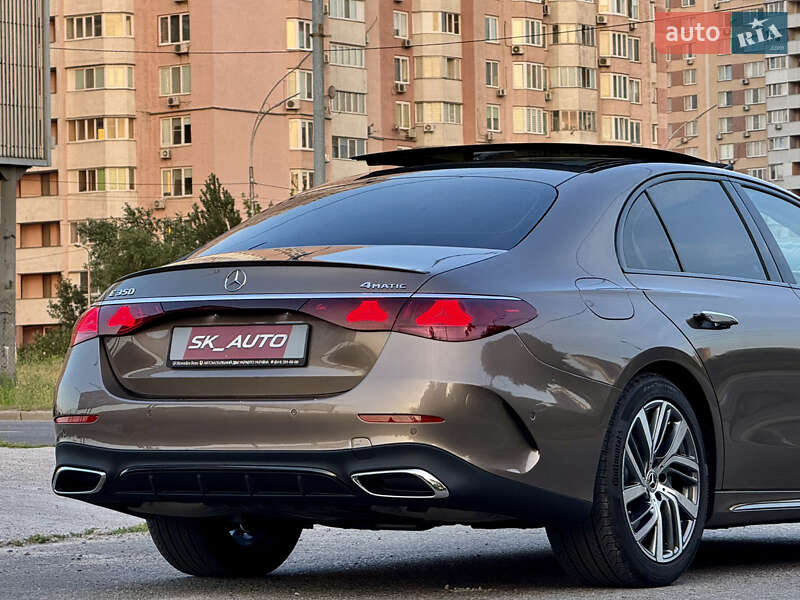 Седан Mercedes-Benz E-Class 2024 в Киеве
