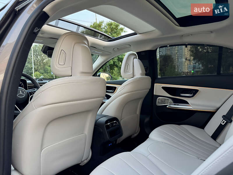 Седан Mercedes-Benz E-Class 2024 в Киеве