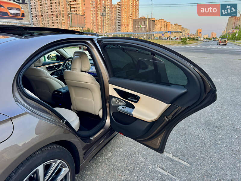 Седан Mercedes-Benz E-Class 2024 в Киеве