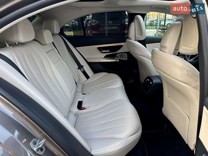 Седан Mercedes-Benz E-Class 2024 в Киеве