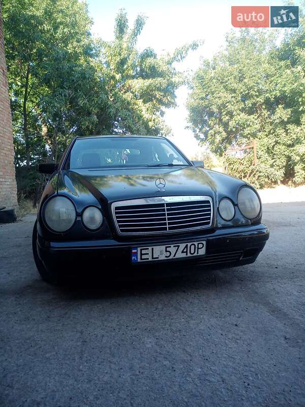 Седан Mercedes-Benz E-Class 1996 в Галициновом