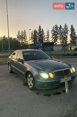 Седан Mercedes-Benz E-Class 2005 в 