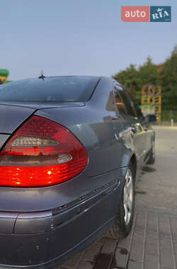 Седан Mercedes-Benz E-Class 2005 в 