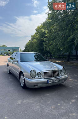Седан Mercedes-Benz E-Class 1998 в Житомире