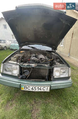 Седан Mercedes-Benz E-Class 1989 в 