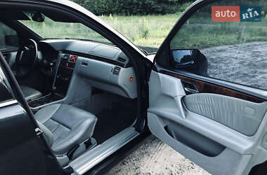 Седан Mercedes-Benz E-Class 1998 в 
