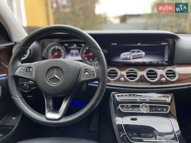 Седан Mercedes-Benz E-Class 2018 в Киеве