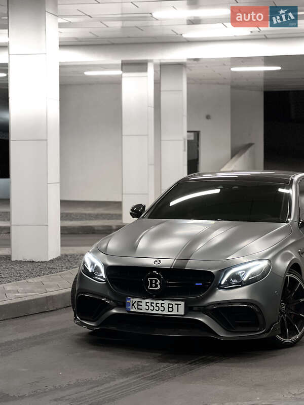 Седан Mercedes-Benz E-Class 2018 в Киеве