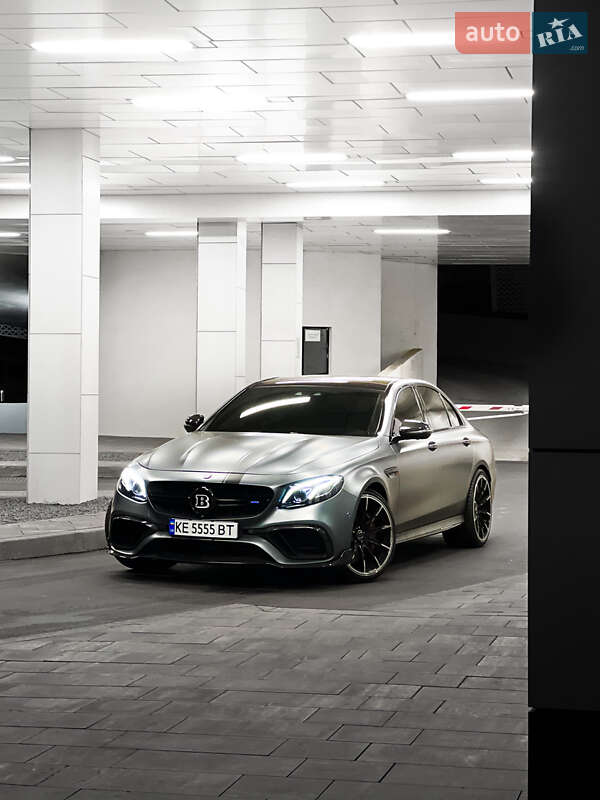 Седан Mercedes-Benz E-Class 2018 в Киеве