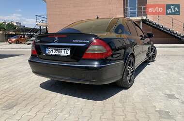 Седан Mercedes-Benz E-Class 2008 в 