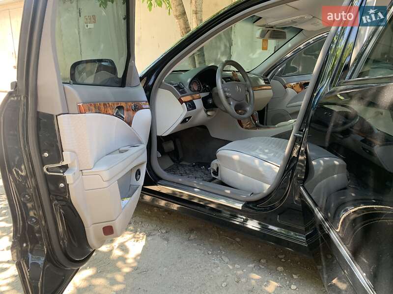 Седан Mercedes-Benz E-Class 2008 в Одессе