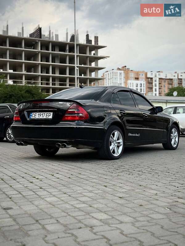 Седан Mercedes-Benz E-Class 2003 в Черновцах