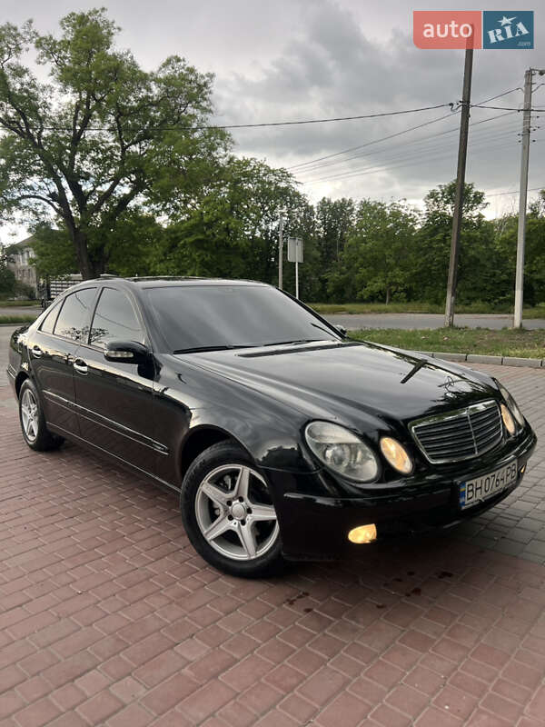 Седан Mercedes-Benz E-Class 2005 в 