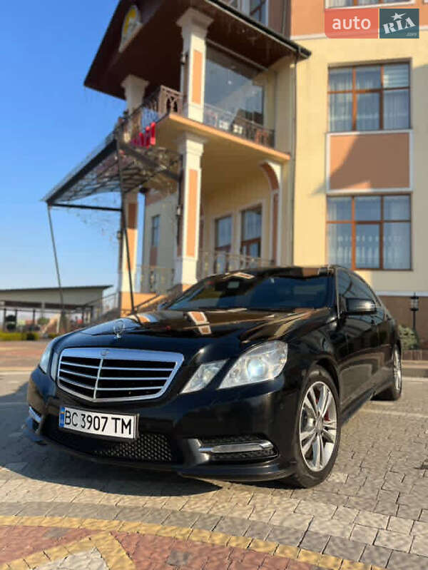 Седан Mercedes-Benz E-Class 2013 в Меденичах