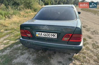Седан Mercedes-Benz E-Class 1998 в 