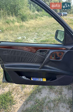 Седан Mercedes-Benz E-Class 1998 в 