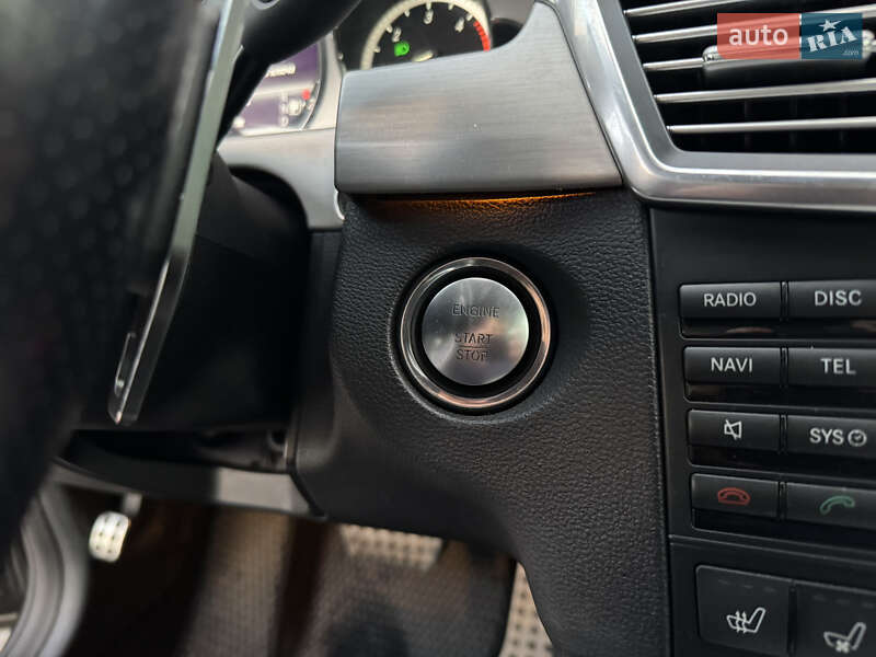 Седан Mercedes-Benz E-Class 2012 в Черновцах